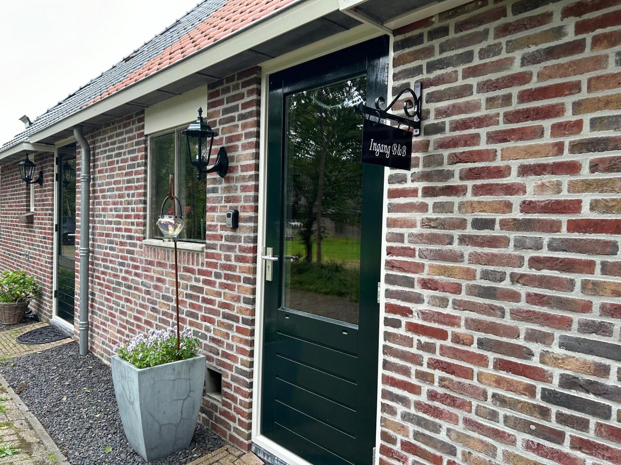 Katlijk T'Hus Bed & Breakfast المظهر الخارجي الصورة
