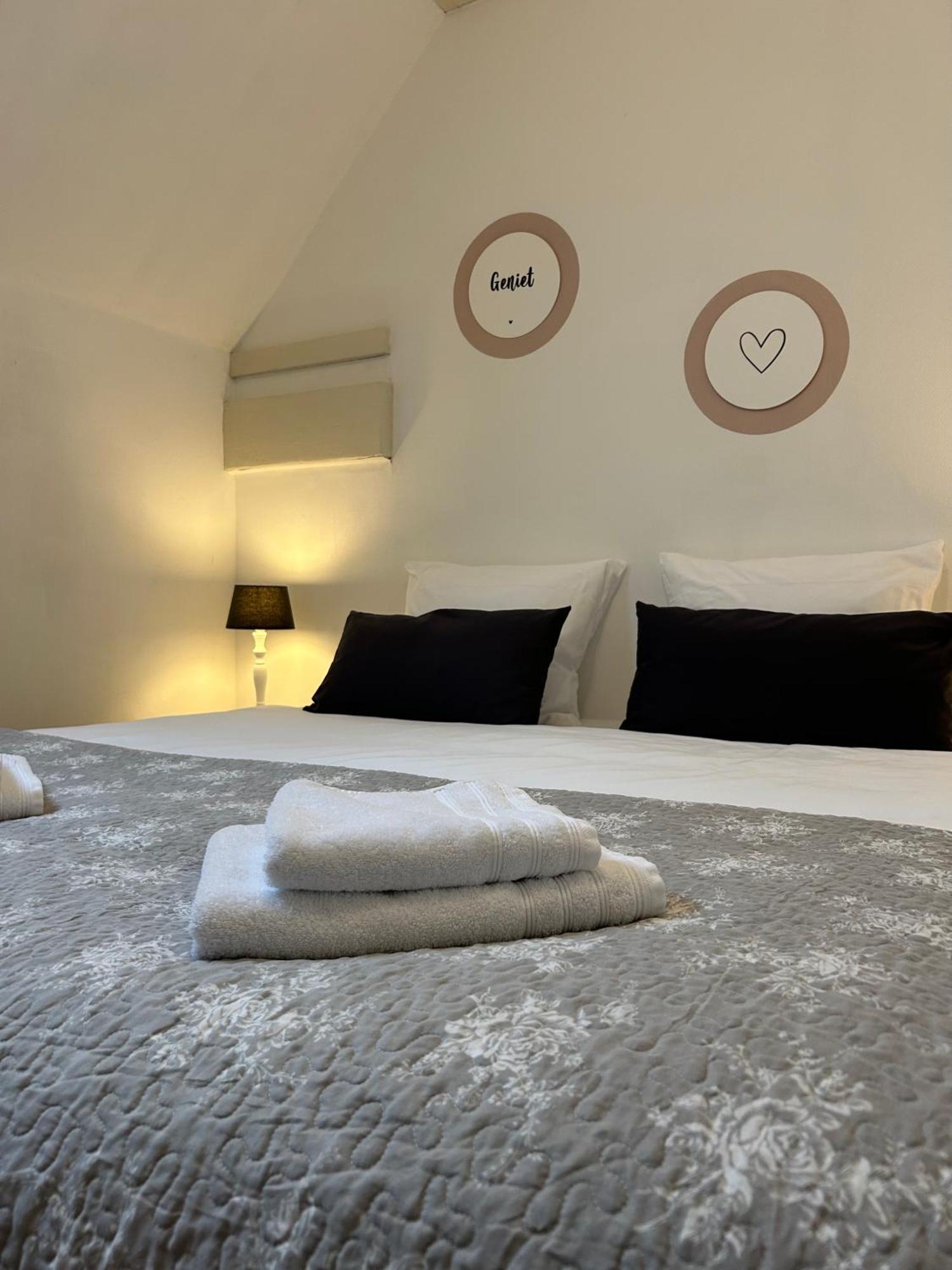 Katlijk T'Hus Bed & Breakfast المظهر الخارجي الصورة